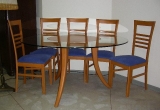 Naudotas stalas su 4 kėdėmis
